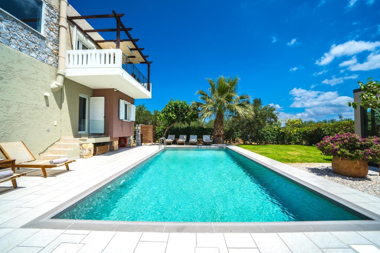Petronila Luxury Villa With Heated Private Pool キサモス エクステリア 写真
