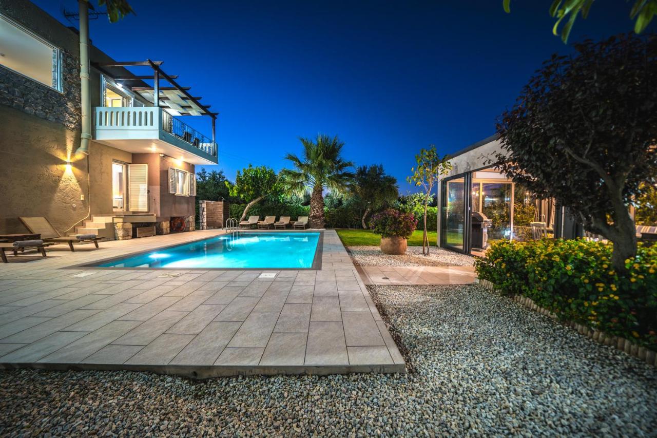 Petronila Luxury Villa With Heated Private Pool キサモス エクステリア 写真