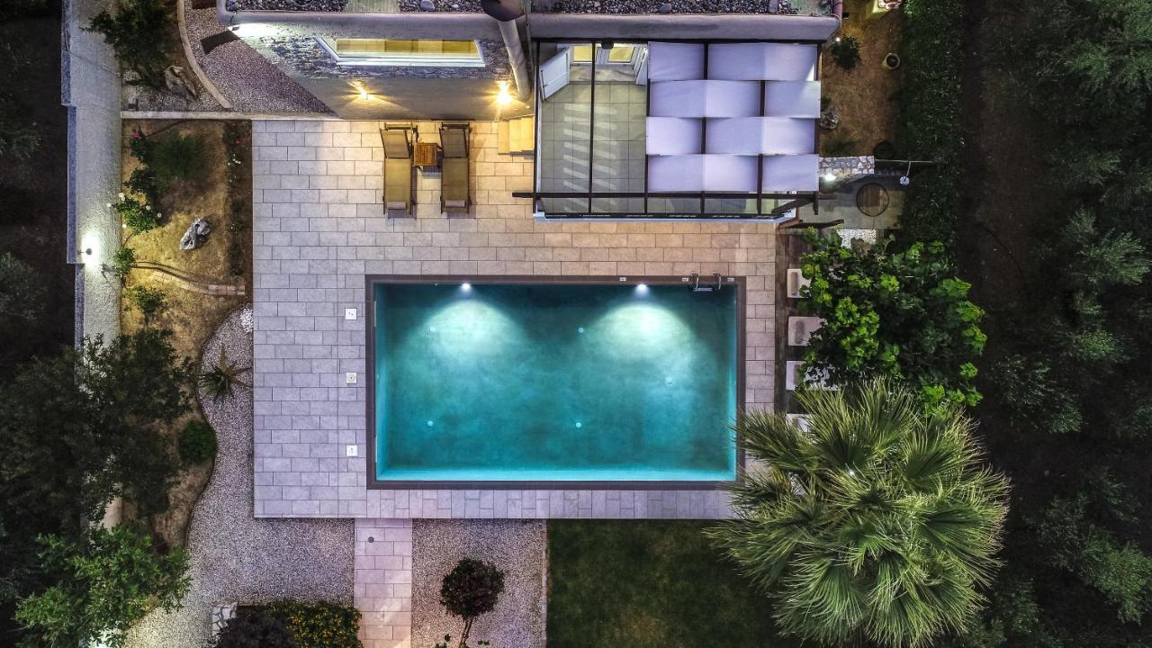 Petronila Luxury Villa With Heated Private Pool キサモス エクステリア 写真