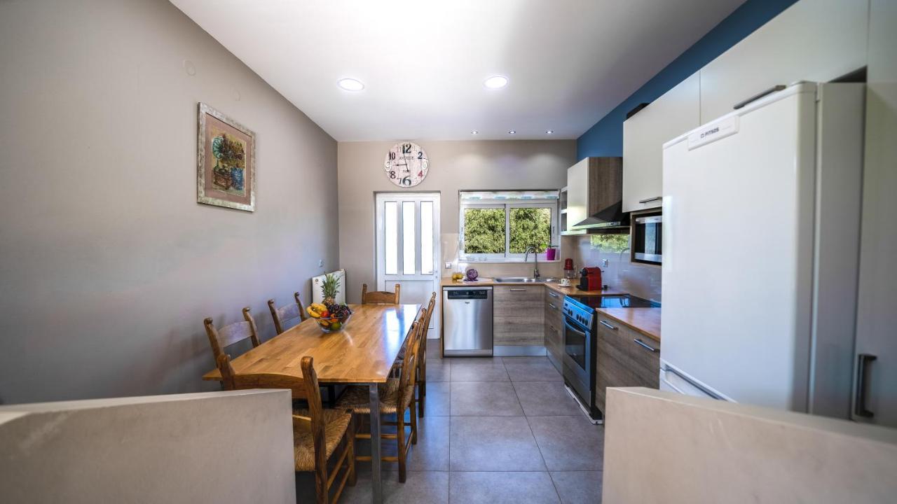 Petronila Luxury Villa With Heated Private Pool キサモス エクステリア 写真