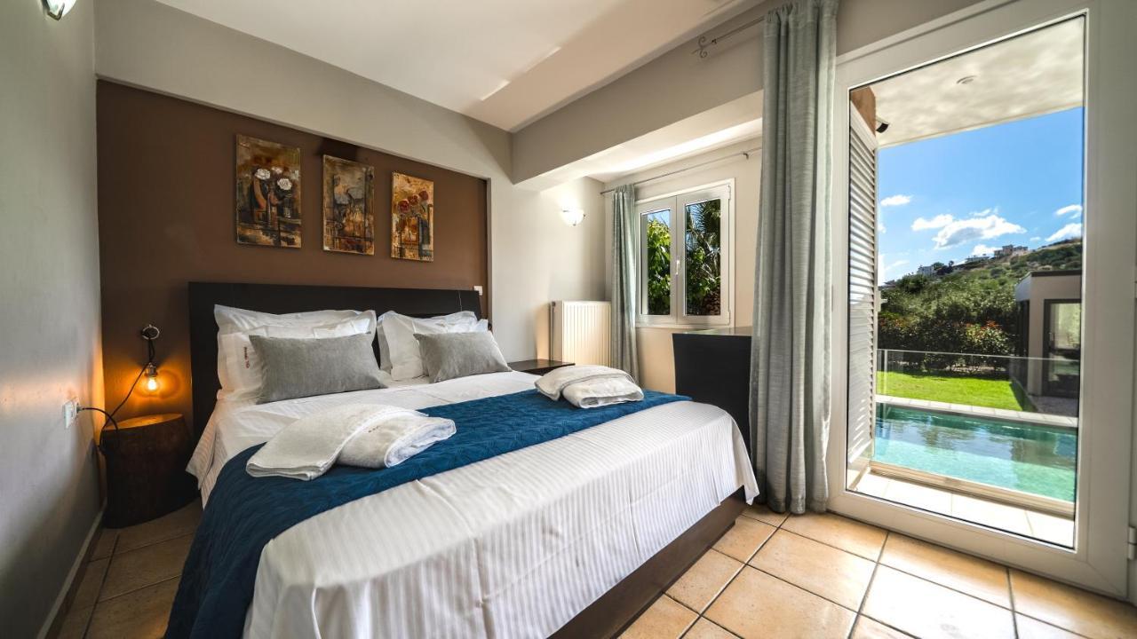 Petronila Luxury Villa With Heated Private Pool キサモス エクステリア 写真