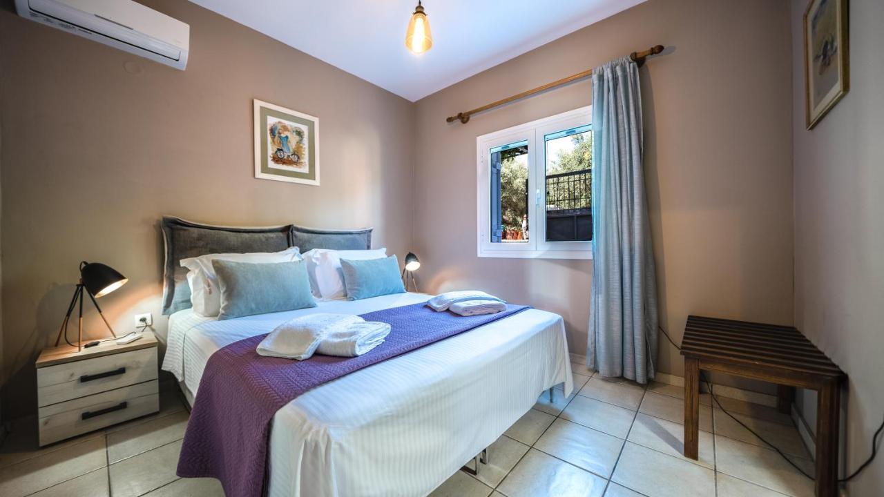 Petronila Luxury Villa With Heated Private Pool キサモス エクステリア 写真