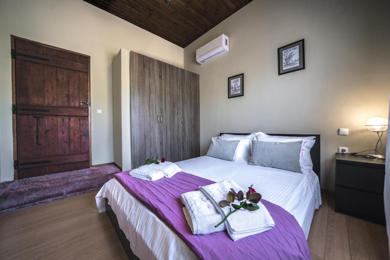 Petronila Luxury Villa With Heated Private Pool キサモス エクステリア 写真