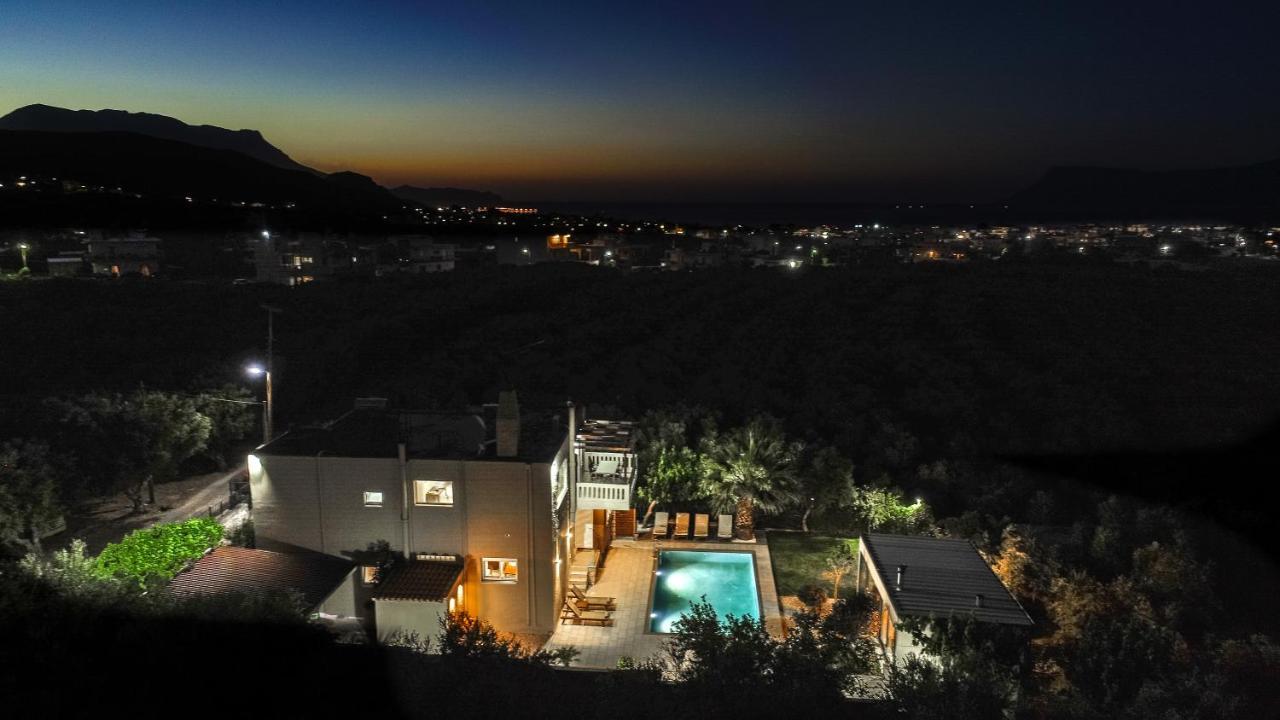 Petronila Luxury Villa With Heated Private Pool キサモス エクステリア 写真